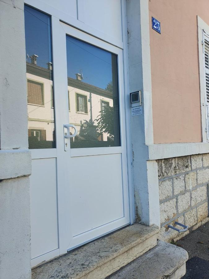 "Le Petit Paradis" Au Centre Ville D'أويونا المظهر الخارجي الصورة